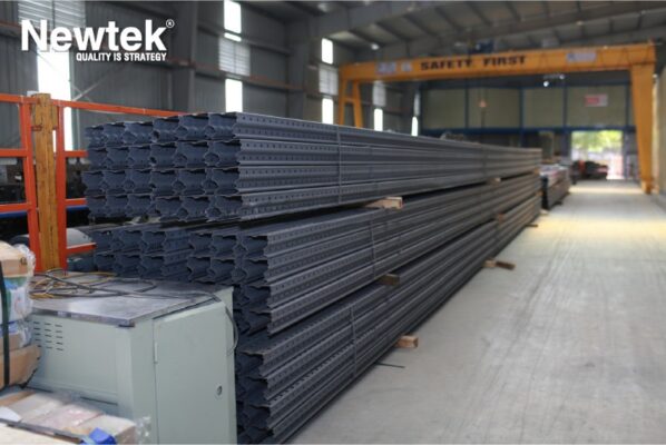 Ảnh kệ để hàng trong công nghiệp