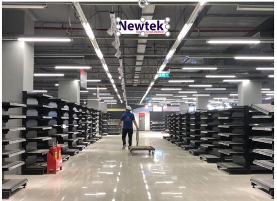 Địa chỉ mua bán kệ sắt V lỗ đa năng