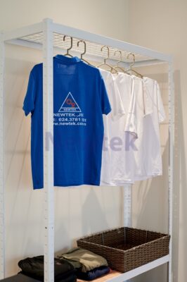 Kệ treo quần áo